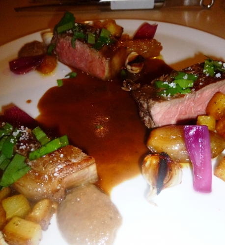 blonde d'aquitaine,ail des ours,fleur de sel,faux-filet,pomme de terre,piment d'espelette,oignon,oignon grelot,oignon rouge,vin rouge,baies roses,vinaigre,sucre,fond de volaille,fond de veau,ail noir,saké,sauce soja,mirin,echalote,vinaigre balsamique,crème,beurre demi-sel