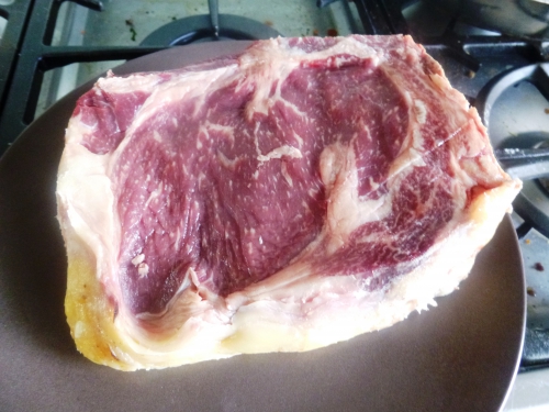 boeuf,dierendonck,simmenthal,romarin,laurier,thym,echalote,oignon,carotte,crème,pommes de terre,graisse d'oie,jmabon cru,ail,fleur de sel,moutarde,tierentyn,fond de veau,oignons doux,parmesan