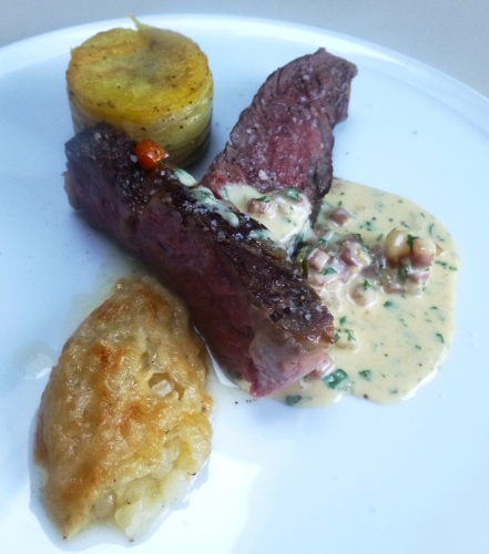 boeuf,dierendonck,simmenthal,romarin,laurier,thym,echalote,oignon,carotte,crème,pommes de terre,graisse d'oie,jmabon cru,ail,fleur de sel,moutarde,tierentyn,fond de veau,oignons doux,parmesan