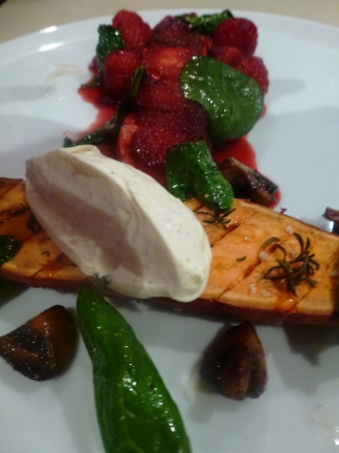 Saumon, Betterave, Vinaigre Balsamique, Miel, Epinards, Champignons, Patate Douce, Crème Epaisse, Philadelphia, Fromage Frais, Sarriette, 4 Epices, Framboises