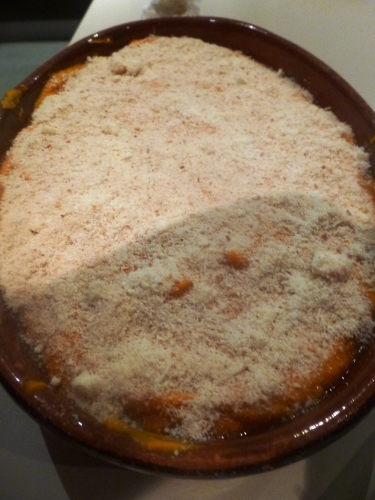 potimaron,gingembre,citron vert,crème,parmesan,chapelure,agneau,souris d'agneau,bouillon de légumes,fond de veau blanc,vin blanc,carottes,oignon,echalote,ail,romarin,thym,laurier,serpolet,marjolaine,myrte,clou de girofle,origan,vinaigre de xères