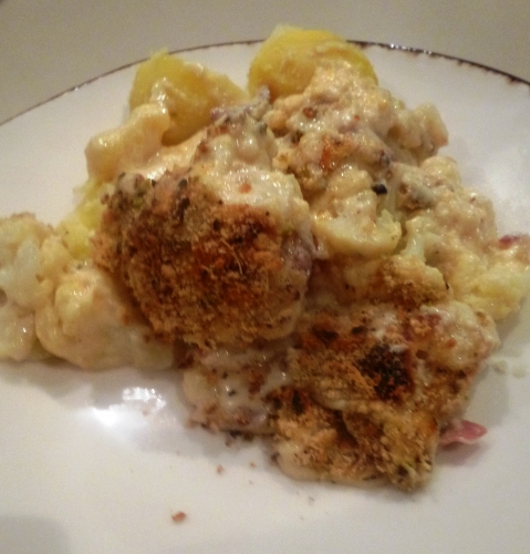 jambon de bayonne,choux-fleur,emmenthal,gruyère,cheddar,parmesan,noisettes,amandes,pistaches,beurre,farine,lait,muscade