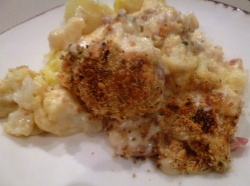 jambon de bayonne,choux-fleur,emmenthal,gruyère,cheddar,parmesan,noisettes,amandes,pistaches,beurre,farine,lait,muscade