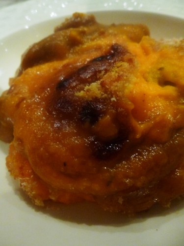 potimaron,gingembre,citron vert,crème,parmesan,chapelure,agneau,souris d'agneau,bouillon de légumes,fond de veau blanc,vin blanc,carottes,oignon,echalote,ail,romarin,thym,laurier,serpolet,marjolaine,myrte,clou de girofle,origan,vinaigre de xères