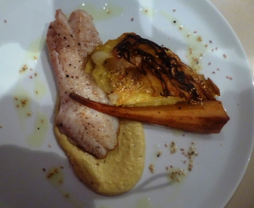 sébaste,vadouvan,huile de pépins de raisins,ail,chou pointu,cumin,huile de colza,huile de sésame,vinaigre de riz,graines de sésame,panais,bouillon de volaille,fond de volaille,huile de maïs,crème,citron