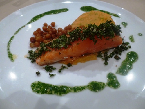 saumon,coriandre,persil,menthe,aneth,fleur de sel,piment d'espelette,cardamome en poudre,muscade,beurre,patates douces,pommes de terre,gingembre,crème,poischiches,pimenton,ail,huile d'olive,cresson,bouillon de légumes,xanthane