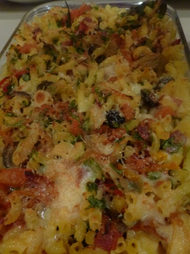 Coquillettes, Pâtes, Fenouil, Tomates, Olives Noires, Jambon de Bayonne, Parmesan, Piment d'Espelette, Thym, Laurier, Ail, Huile d'Olive, Roquette, Pastis