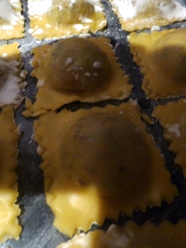 queue de boeuf,os à moêle,carottes,oignons,ail,poireau,céleri,courgette,céleri rave,romarin,thym,laurier,persil,girofle,farine,oeufs,morilles,echalotes,noilly prat,vermouth,crème,ciboulette,cerfeuil