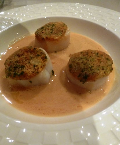 coquilles st jacques,clearwater,cidre,mycrio,ail,persil,noisettes,chapelure,boscoop,reinette,granny smith,beurre demi-sel,echalote,céleri branche,carotte,crème liquide,miel