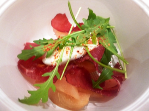 bresaola,ricotta,gorgonzola,piment d'espelette,huile d'olive,roquette,poire,vinaigre balsamique
