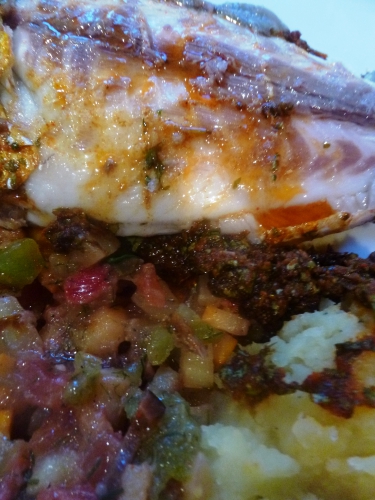 pommes de terre,huile d'olive,sel,poivre,gros sel,dorade,paprika doux,paprika fort,cumin,coriandre,persil plat,ail,citron,safran,fenouil,courgette jaune,tomates,green zebra,olives noires,fraises,piment d'espelette,fleur d'huile d'olive,poudre serenissima,roëllinger