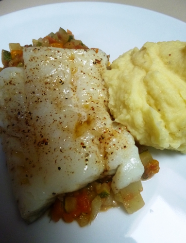 cabillaud,pommes de terre,gueuze,fenouil,courgette,poivron jaune,tomates,thym,huile d'olive,fleur d'huile d'olive,fleur de se,san marzanol