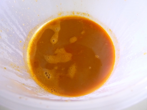 pommes de terre,poireaux,echalotes,crème,muscade,soles,citronelle,gingembre,citron vert,beurre,crème epaisse,crevettes grises,carottes,céleri,concentré de tomates,bouillon de volaille,vin blanc