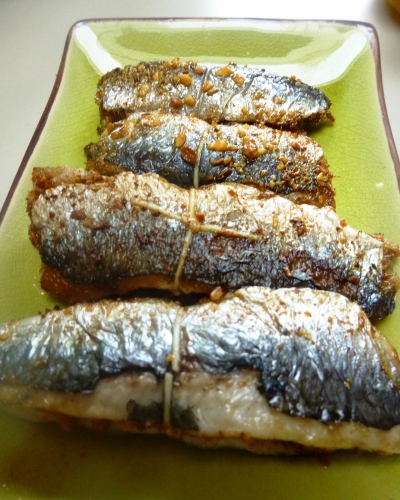 sardines,paprika,pistaches,noisettes,amandes,cumin,huile d'olive
