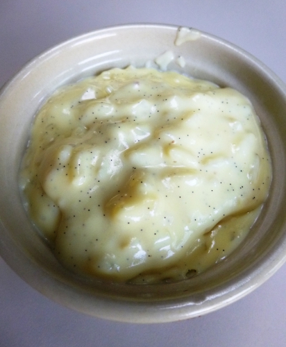 lait,riz,vanille,safran,jagarens,sucre,oeufs,sel