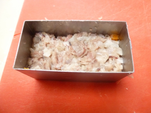 porc,pieds de porc,laurier,thym,carottes,oignons,echalotes,céleri rave,moutarde,crème,vinaigre,vinaigre de xères,huile d'arachide,huile de noisettes