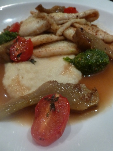 sole,farine,beurre,citron,tomates cerises,ail,thym,huile d'olive,persil,noisettes,parmesan,artichauts,bouillon de volaille,jambon d'ardenne,grains de coriandre,persil tubéreux,crème epaisse,echalotes,vinaigre aux échalotes,panko,sauce soja