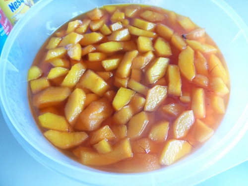 Coings, Sucre, Safran, Clous de Girofle, Citrons, Gingembre, 4 épices, Beurre