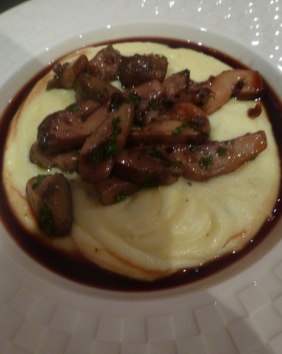 Pommes de Terre, Ail, Bintjes, Aligot, Tome Fraiche de l'Aubrac, Cèpes, Persil, Porto, Fond Brun, Beurre, Crème, Echalotes, Miel