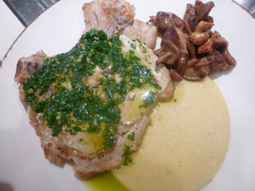côte de veau,polenta,crème liquide,champignons,orange,citron,persil plat,ail,huile d'olive,beurre demi-sel,fleur de sel,bouillon de légumes