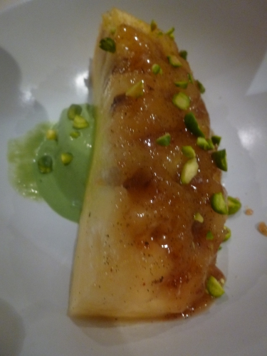 ananas,vanille,sucre,beurre salé,piment d'espelette,citron vert,rhum,pistaches