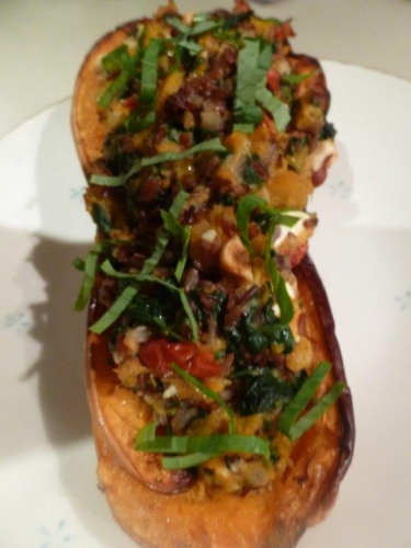 butternut,4 épices,epinards,ail,echalote,feta,tomates confites,riz rouge,noisettes,purée d'amandes,basilic