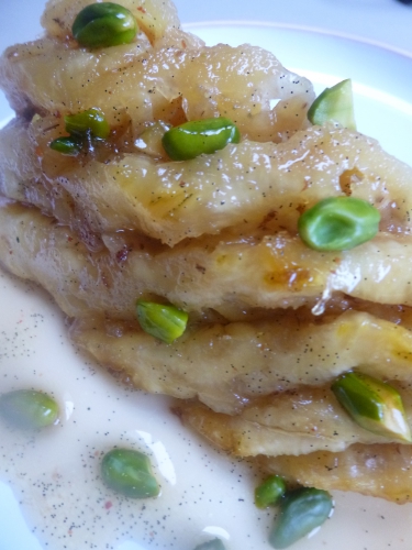 ananas,vanille,sucre,beurre salé,piment d'espelette,citron vert,rhum,pistaches