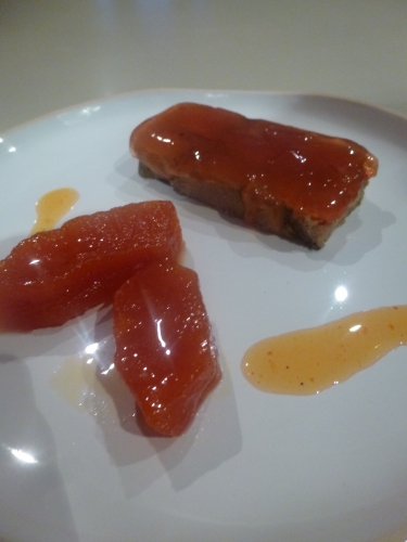 foie gras de canard,cognac,sherry,banuyls,riesling,sel,sucre,quatres epices,muscade,coings,citrons,gingembre,girofle,safran,beurre,pectine,agar-agar