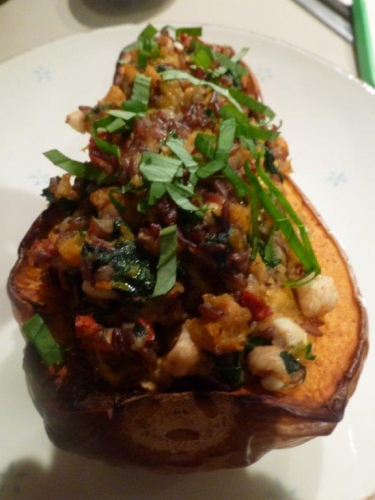 butternut,4 épices,epinards,ail,echalote,feta,tomates confites,riz rouge,noisettes,purée d'amandes,basilic