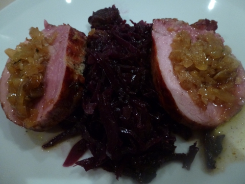 Rôti de Porc ardennais, chour rouge, chataignes, 4 épices, marsala, laurier, thym, vinaigre de vin rouge, sucre, oignon rouge, ail, oignon, gingembre, cannelle