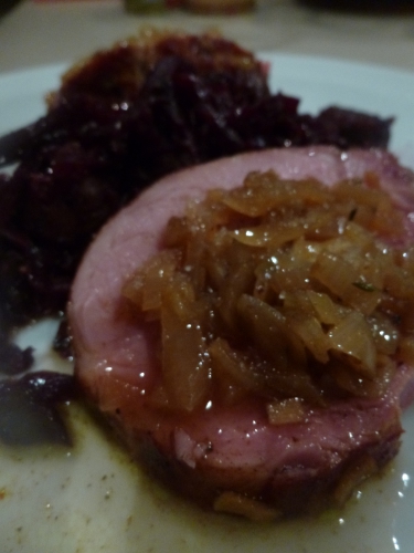 Rôti de Porc ardennais, chour rouge, chataignes, 4 épices, marsala, laurier, thym, vinaigre de vin rouge, sucre, oignon rouge, ail, oignon, gingembre, cannelle