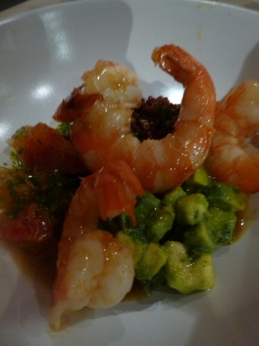 crevettes,oranges,oranges sanguines,quinoa rouge,avocats,coriandre,menthe,ciboulette,vinaigre de xères,citron vert,curcuma,cumin,sucre,piment d'espelette,huile d'olive