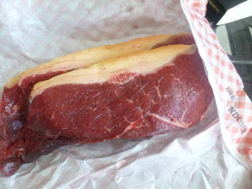 pois chiches,ail,tahiné,paprika,cumin,ras-el-hanout,huile d'olive,citron,piment de cayenne,contre filet,holstein,persil,coriandre,vinaigre balsamique,echalotes,sucre,cannelle,girofle,4 epices,graines de sésame