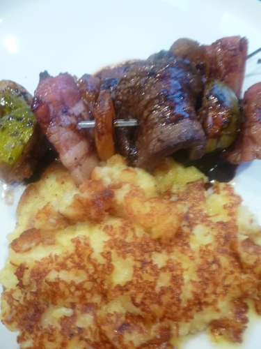 pommes de terre,gros sel,beurre,beurre clarifié,muscade,lard fûmé,figues,picanha,miel,sauce soja,sauce teriyaki,vinaigre balsamique,citron vert,5 épices