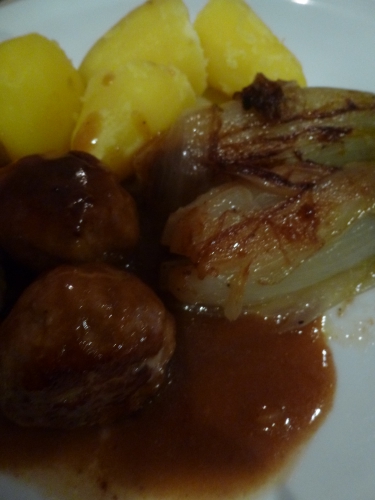 haché porc-veau,pommes de terre,chicons,chicoré,sirop d'érable,muscade,sauce carbonnades flamandes