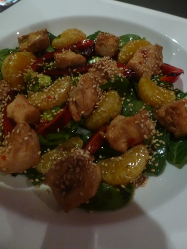 poulet,epinards,poivron rouge,clémentines,graines de sésame,huile d'olive,thym,piment,sirop d'érable,sauce teriyaki,moutarde,avocat