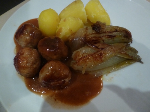 haché porc-veau,pommes de terre,chicons,chicoré,sirop d'érable,muscade,sauce carbonnades flamandes