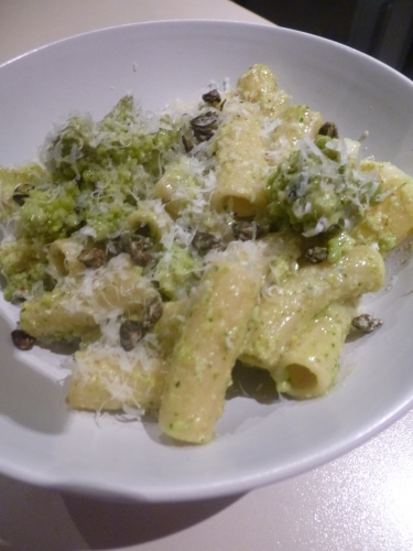 Elicoïdale, Chou Romanesco, Câpres, Lait d'amandes, Citron, basilic, amandes, piment, parmesan, ail, huile d'olive,  