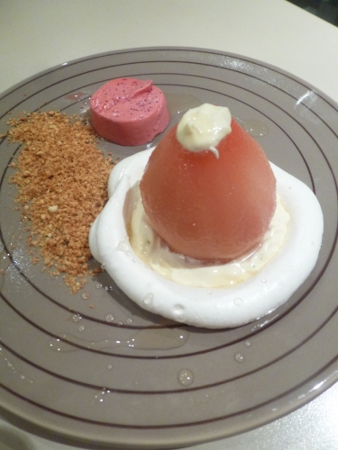 mascarpone,crème,vanille,sucre,oeufs,sucre glace,amandes,huile,fleur de sel,girofle,gingembre,jus d'airelles,vinaigre de framboises,citron,poires wildemans,jus de betteraves,airelles,agar-agar