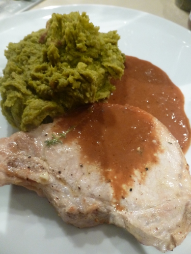 Pommes de Terre, Muscade, Beurre, Anchois, Lard Fûmé, Oseille, Crème, Vinaigre de Cidre, Vinaigre Balsamique, Fond de Veau, Oeuf