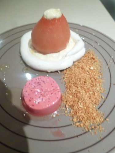 mascarpone,crème,vanille,sucre,oeufs,sucre glace,amandes,huile,fleur de sel,girofle,gingembre,jus d'airelles,vinaigre de framboises,citron,poires wildemans,jus de betteraves,airelles,agar-agar