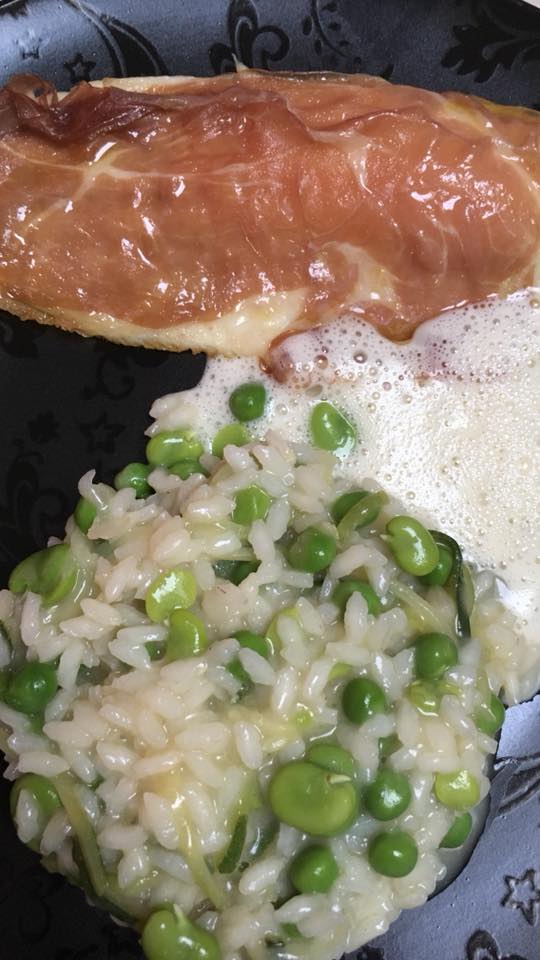 32952130_1858365254225792_285132832852934656_n