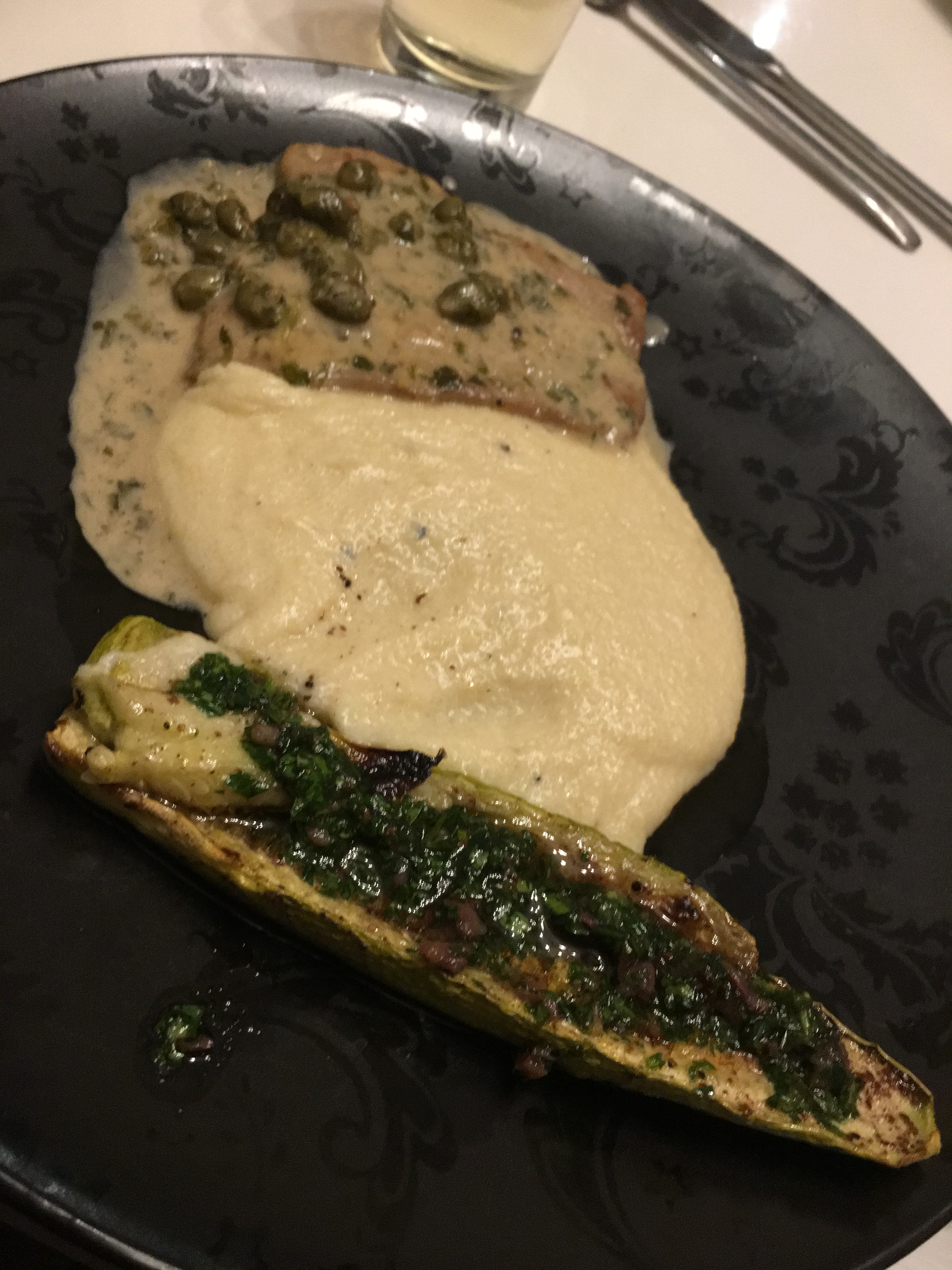 53660818_914896982181438_5122583639690838016_n (1)