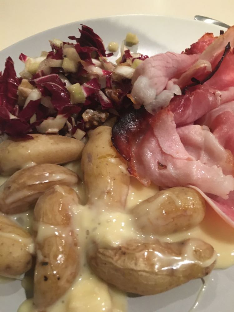 250814643_608257000327636_2434725938575375363_n