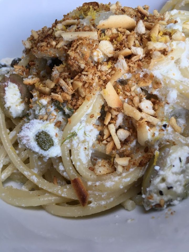 96234005_257643035607357_3093403281016225792_n