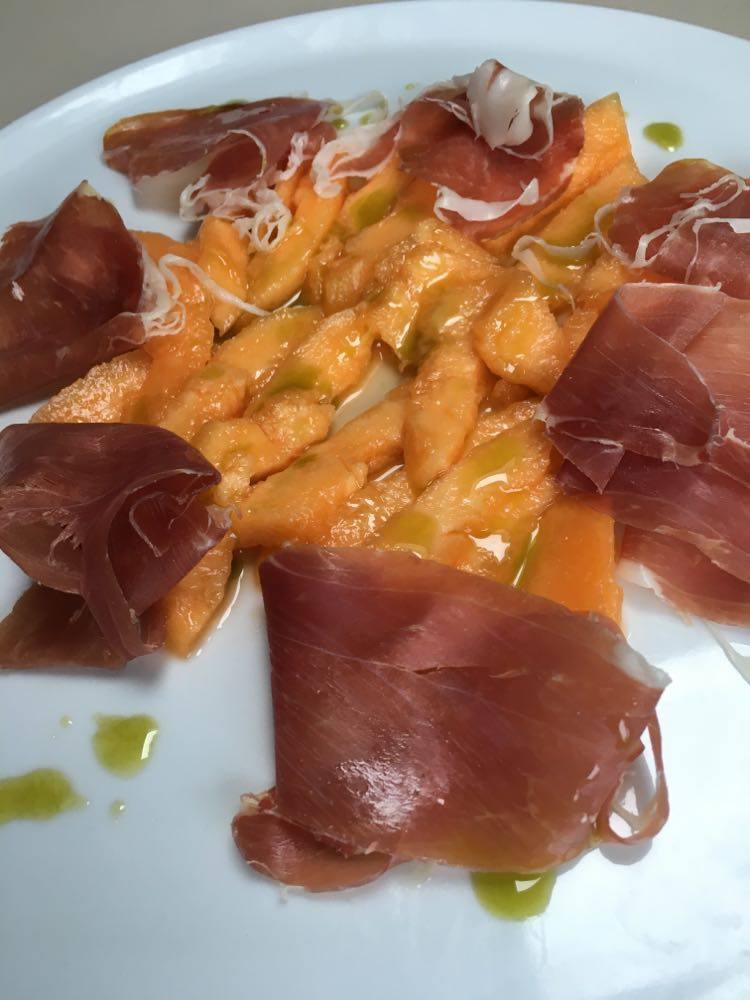 103933309_970477766719362_3590405443416849865_n